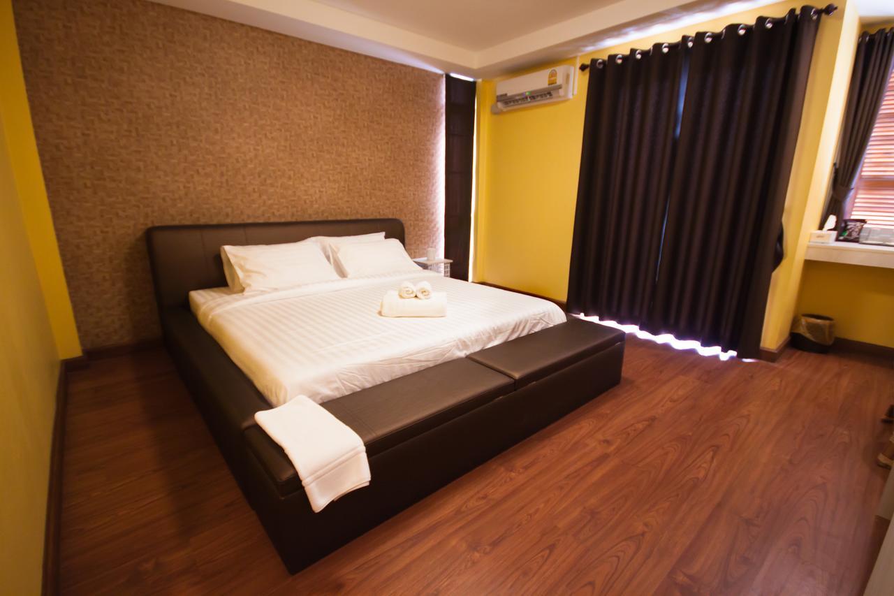 Jong Lux Pak Dee Bed and Breakfast Uttaradit Buitenkant foto