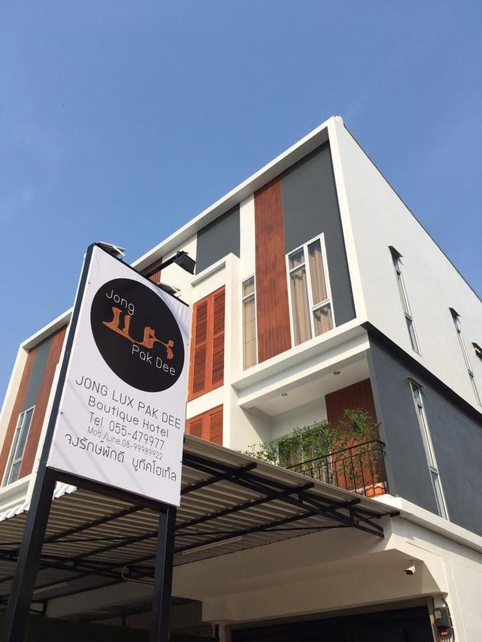 Jong Lux Pak Dee Bed and Breakfast Uttaradit Buitenkant foto